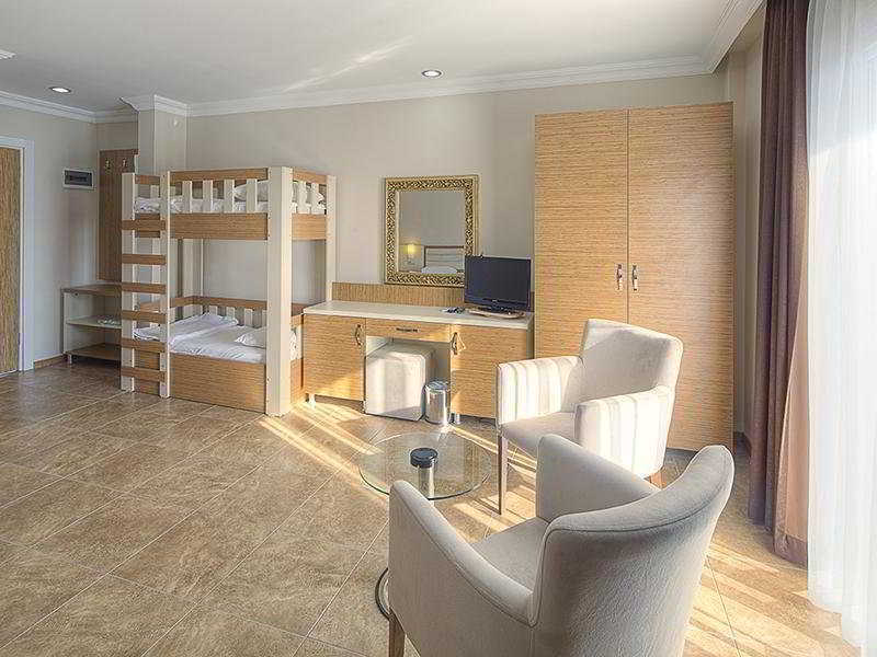 Bitez Risa Hotel Buitenkant foto