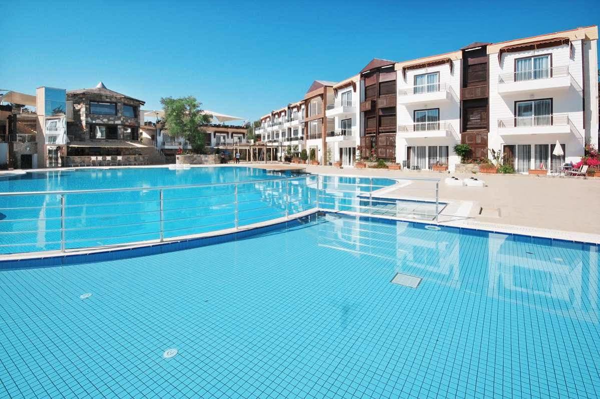 Bitez Risa Hotel Buitenkant foto
