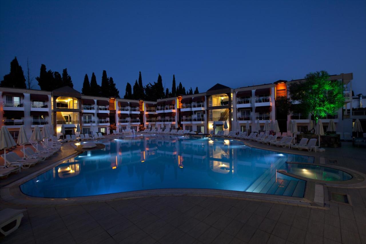Bitez Risa Hotel Buitenkant foto